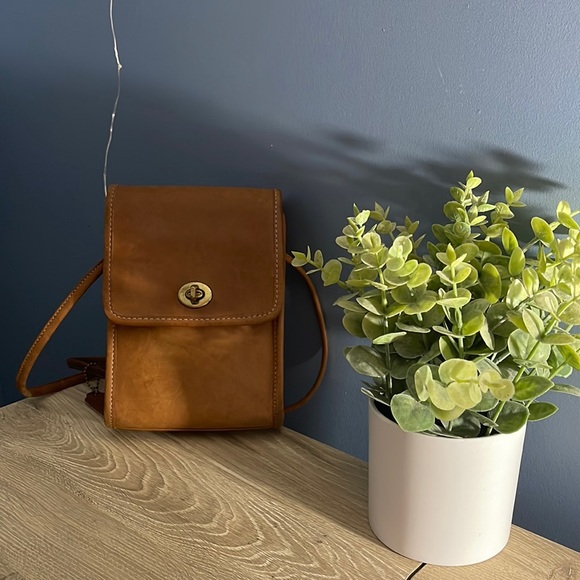 Coach Handbags - Amazing Vintage Coach Mini Bag